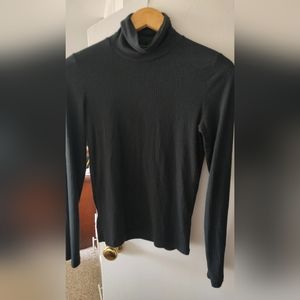Madewell black layering turtleneck M